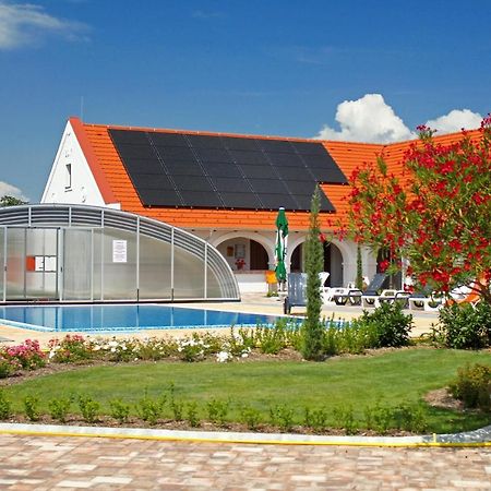 Margareta Panzio Hotell Horvátzsidány Exteriör bild